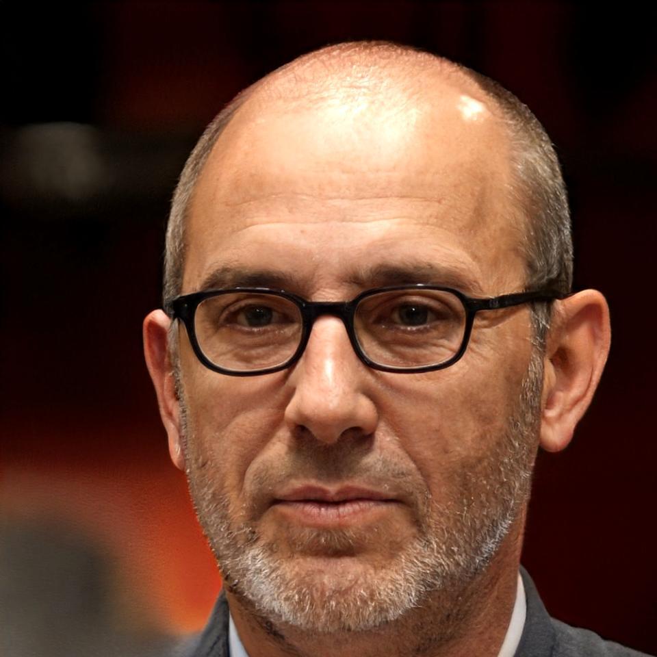 Finanzanalyst Cedric Hollmann